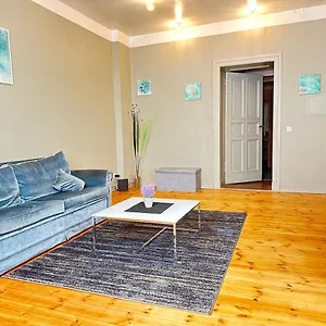 Apartamento In Attraktiver Und Zentraler Lage, Berlín