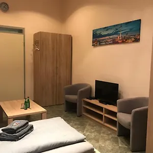 Lotti Friedrichshain Guest house