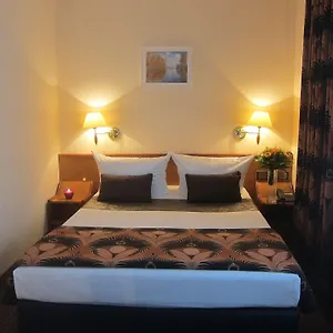 Atrium Hotel