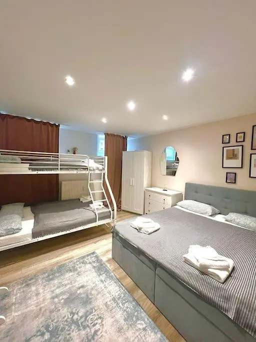 5 Personen Apartment Im Zentrum Berlin Germany
